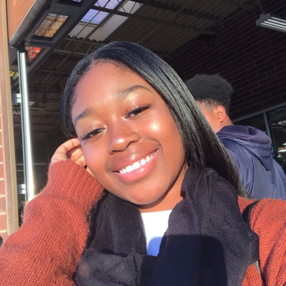 Meet your Posher, Destinee